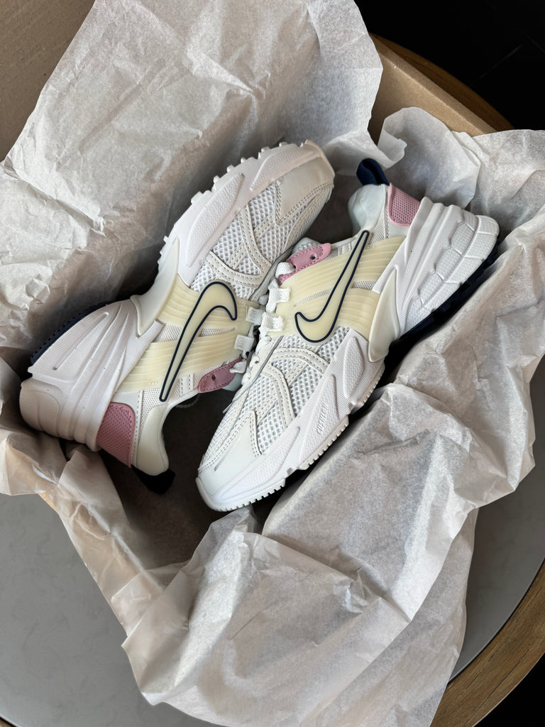 Tenis importados V2K Run 🌸