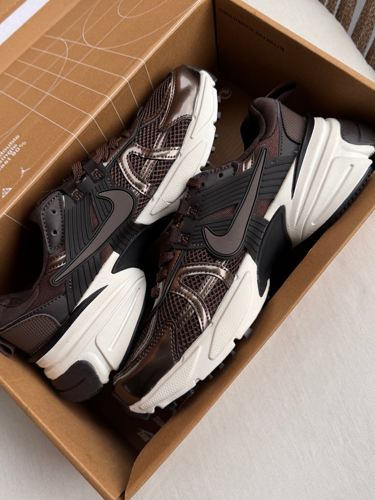 Nuevos ✨Tenis importados V2K Run Chocolate 🤎