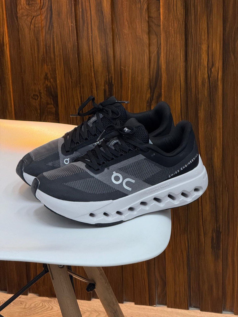 Tenis importados On Cloud 🖤