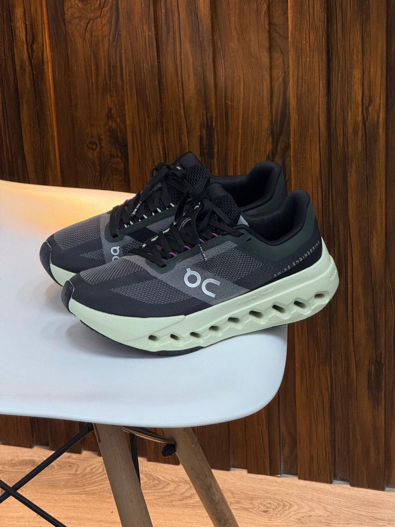 Tenis importados On Cloud 🖤🍏