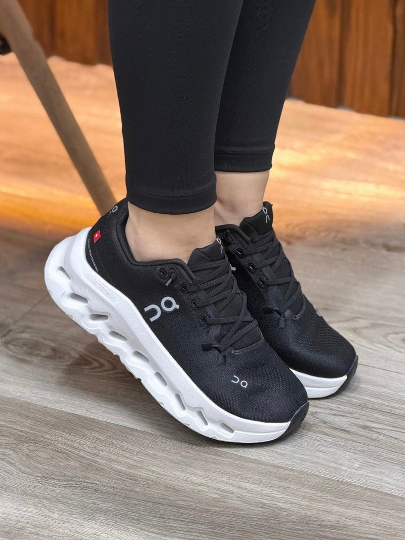 Nuevos✨ Tenis importados On Cloud 🖤✨