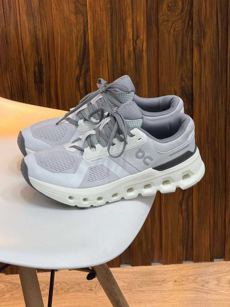 Tenis importados On Cloud  🩶🤍