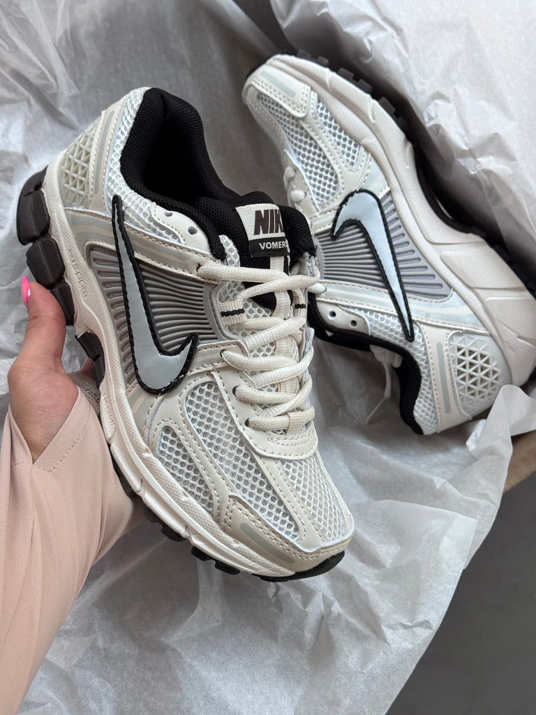 Tenis importados Vomero 5 🍦🖤